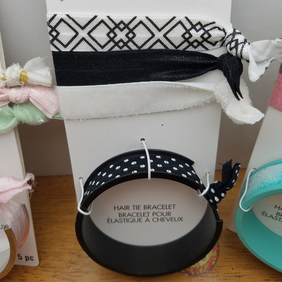 Hair Tie Bracelet 5 Piece each Pack - Picture 3 of 4